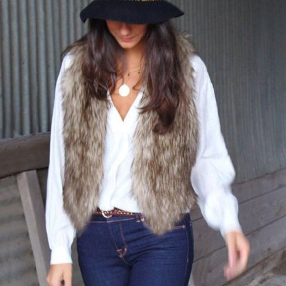 Fur sleeveless boho vest 🌙 - Picture 10 of 10